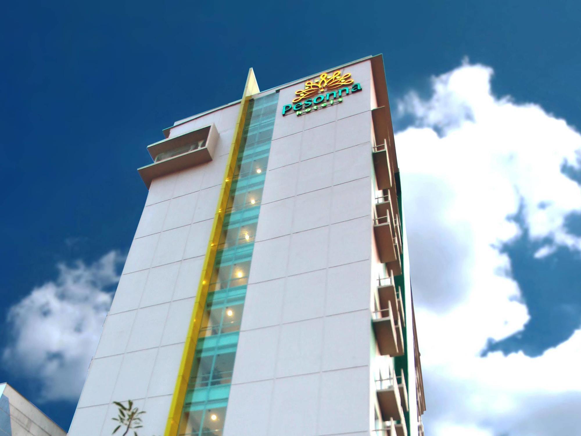 Khas Pekanbaru Hotel Exteriör bild